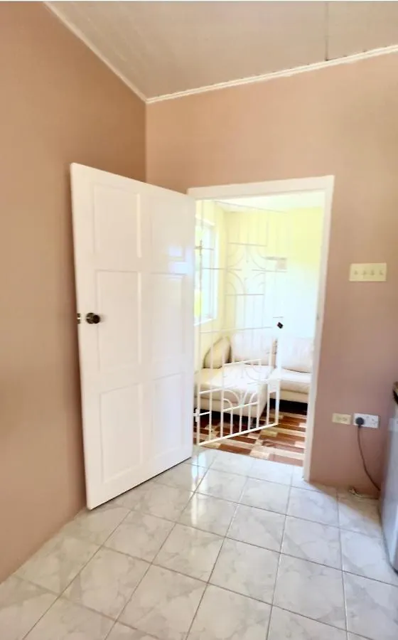 Deluxe Studio At The Hideaway Apartment St Mary